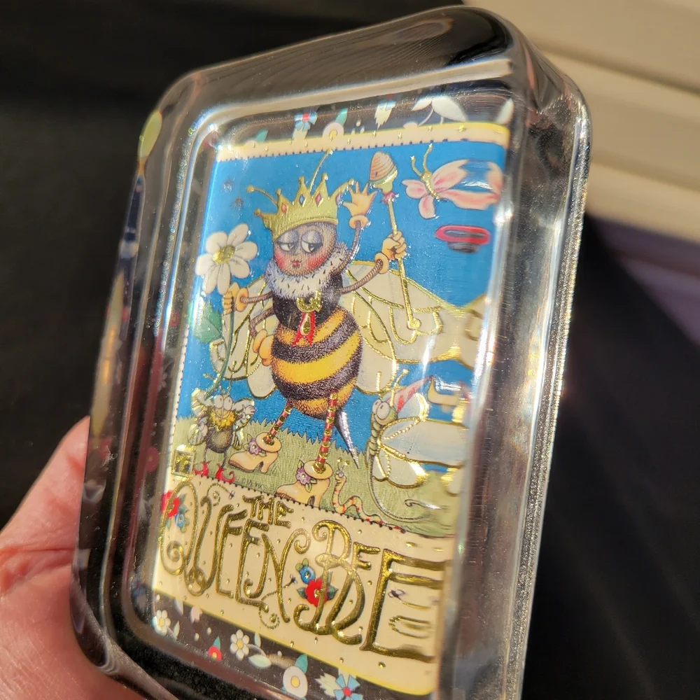 Mary Engelbreit Queen Bee Paperweight ~Whimsical & Fun! ~ Metallic Accent ~ Cute